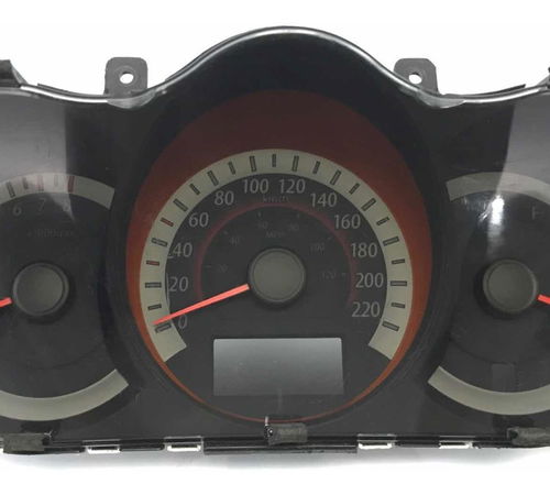 Painel De Instrumentos Com Detalhe Kia Cerato 2012