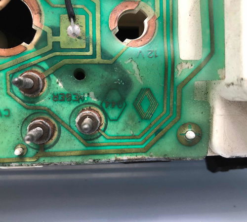 Painel De Instrumentos Renault Clio 1996 Com Detalhes