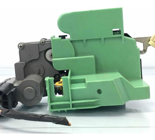 Fechadura Porta Dianteira Direita Fiat P...