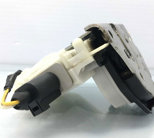 Fechadura Porta Dianteira Direita Volkswagen Fox 2011/2021