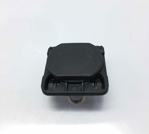 Tampa Fechadura Dianteira Direita Chevrolet Onix 2013/2018