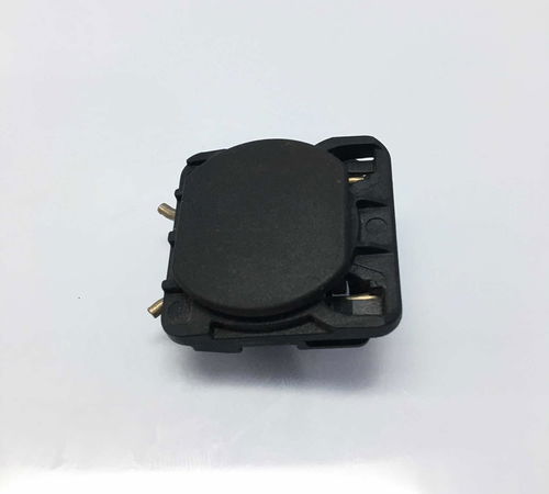 Tampa Fechadura Dianteira Direita Chevrolet Onix 2013/2018
