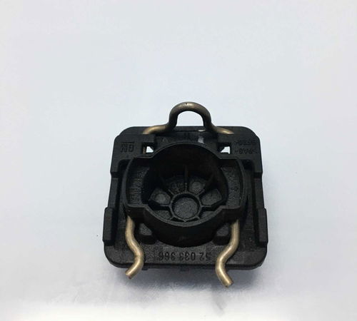 Tampa Fechadura Dianteira Direita Chevrolet Onix 2013/2018
