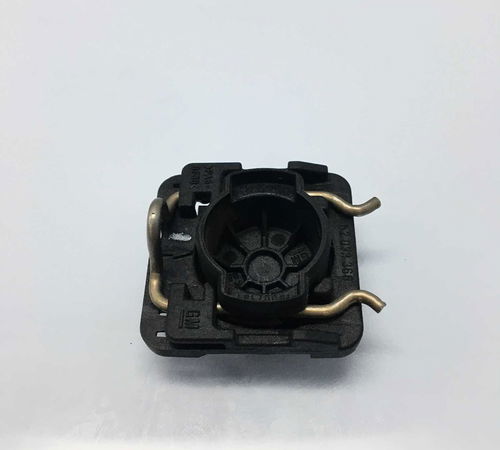 Tampa Fechadura Dianteira Direita Chevrolet Onix 2013/2018