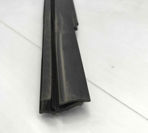 Borracha Canaleta Porta Diant Dir Audi A3 Sedã 2016/2019