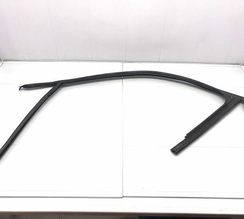 Borracha Canaleta Porta Diant Dir Audi A3 Sedã 2016/2019