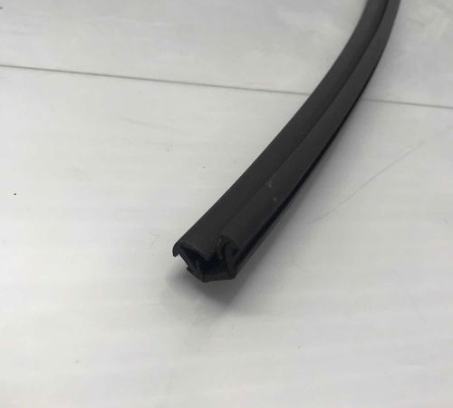 Borracha Canaleta Traseira Esquerda Toyota Corolla 2015/2018