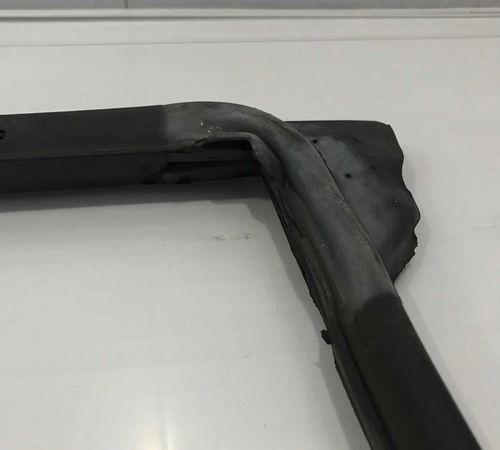 Borracha Vedação Porta Tras Esquerda Toyota Corolla 2015/18