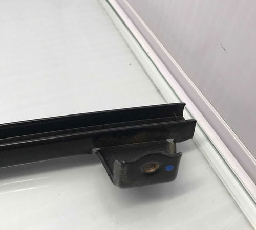 Guia Canaleta Traseira Direita Toyota Corolla 2015/2018