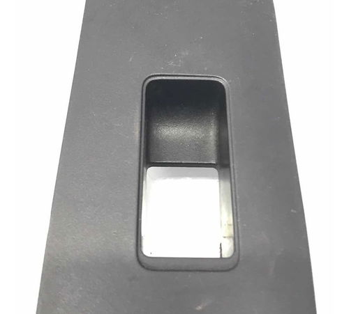 Moldura Botão Vidro Elétrico Tras Esq Nissan Tiida 2008/2015