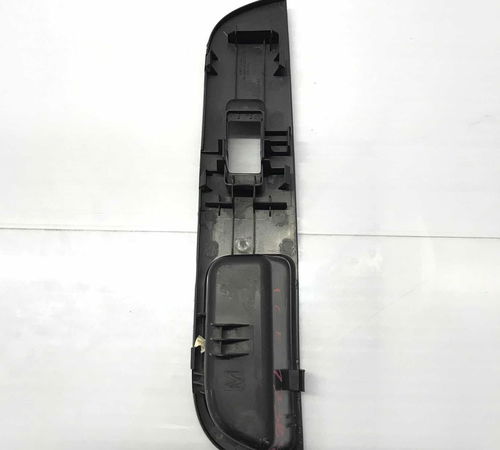 Moldura Botão Vidro Elétrico Tras Esq Nissan Tiida 2008/2015