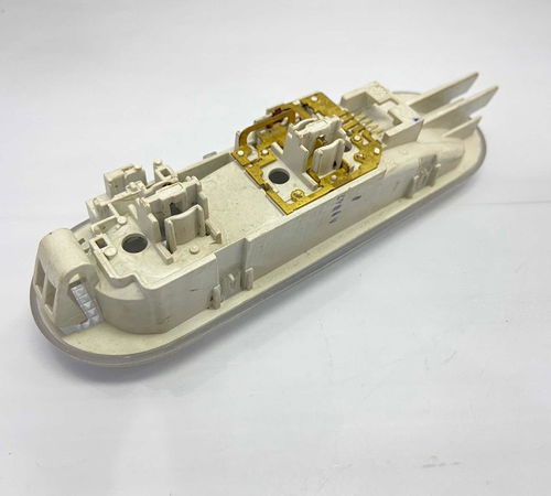 Luz Cortesia Renault Duster 2010/2018