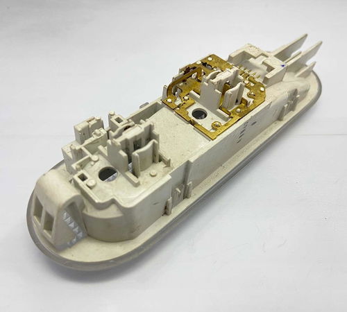 Luz Cortesia Renault Duster 2010/2018
