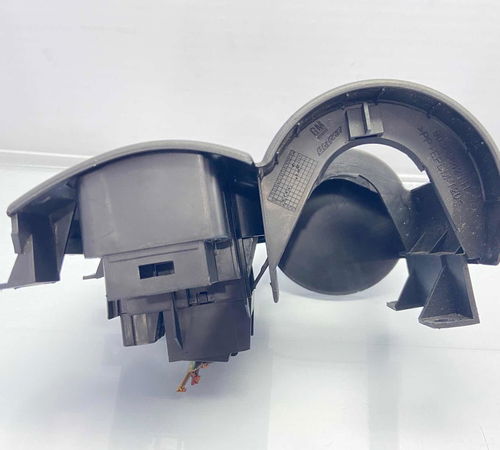 Moldura Difusor Ar/chave De Luz Esquerdo Gm Corsa 2003/2011