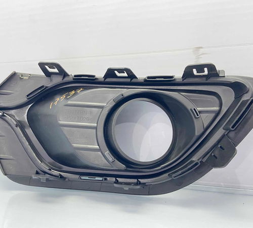 Moldura Farol De Milha Direito Renault Sandero 2015/2019