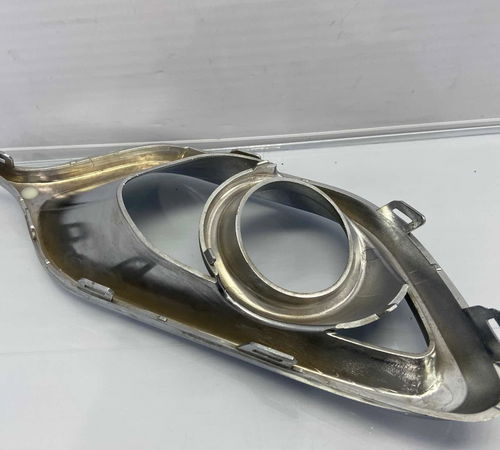 Moldura Milha Esquerdo Cromada Renault Sandero 2015/2019
