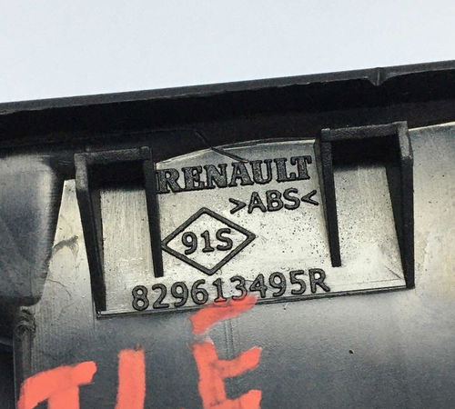 Moldura Botão Vidro Traseiro Esquerdo Renault Sandero 07/14