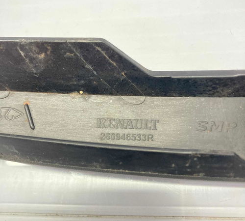 Acabamento Farol Dianteiro Esquerdo Renault Sandero 15/18