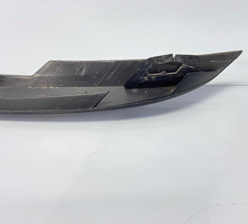 Acabamento Farol Dianteiro Direito Renault Sandero 2015/2018