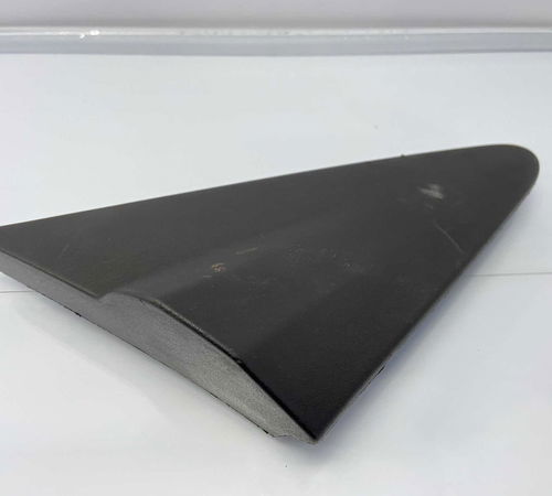 Moldura Retrovisor Direito Chevrolet Onix 2013/2019