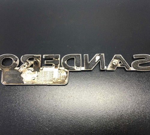 Emblema ( Sandero 1.6 ) Renault Sandero 2007/2014 C/detalhe