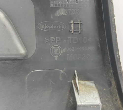 Friso Lateral Esquerdo Fiat Fiorino 2015