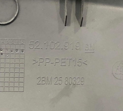 Tampão Bagagito Chevrolet Onix 2013/2019 C/detalhes