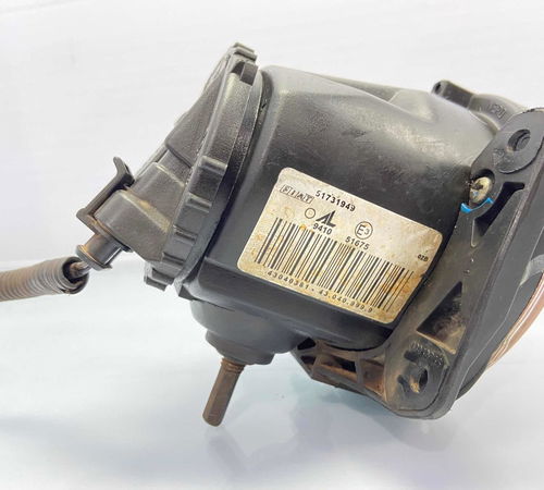 Farol De Milha Lado Esquerdo Fiat Linea 2009/2013