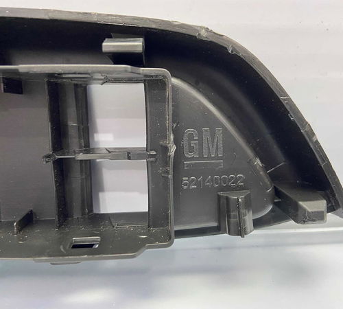 Moldura Comando Vidros Elétricos Chevrolet Onix 2013/2019