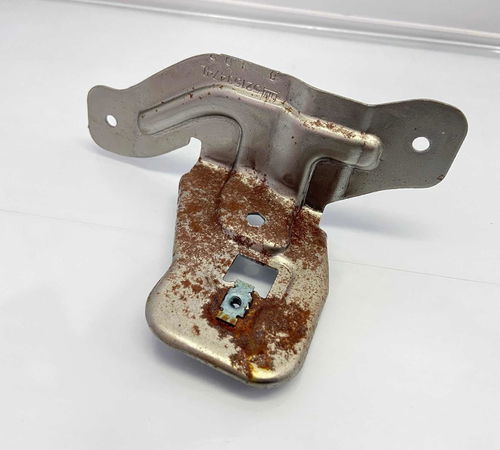 Suporte Forro De Porta Dianteiro Esquerdo Gm  Onix 2013/2019