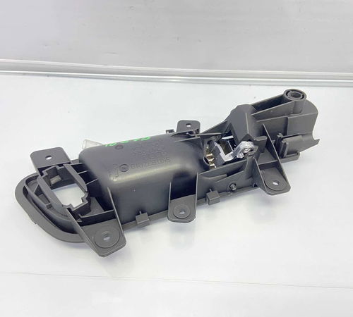 Puxador/maçaneta Dianteira Esquerda Audi A4 2011