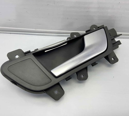 Puxador/maçaneta Dianteira Direita Audi A4 2011
