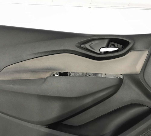 Forro De Porta Dianteira Esquerda Chevrolet Onix 2013/2018