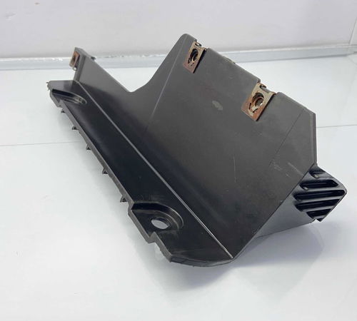 Suporte Para-choque Traseiro Esquerdo Fiat Strada 2014/2019