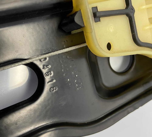 Máquina Vidro Manual Traseira Direita  New Fiesta 2015/2021