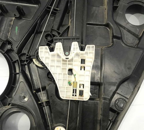 Máquina De Vidro Porta Tras Esq Kia Cerato 2019/2022
