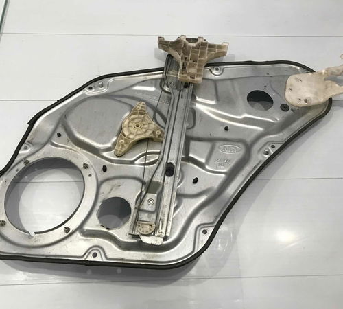Máquina Vidro Porta Tras Esq Kia Sorento 2011/2015