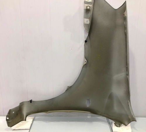 Pára-lama Direito Toyota Etios 2013/2021 C/pisca C/detalhe