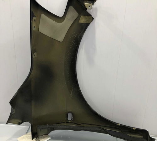 Pára-lama Esquerdo Nissan Tiida 2008/2015 Recuperado