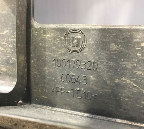 Pára-choque Traseiro Fiat Uno Vivace 2011/2015