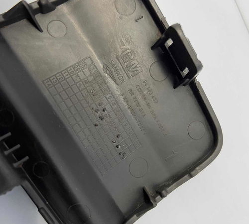 Tampa Reboque Pára-choque Traseiro Gm Cruze Sedan 2013/2016