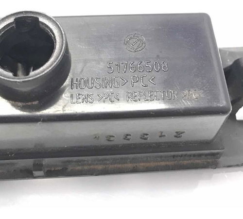 Luz De Placa Fiat Uno Vivace 2011/2015