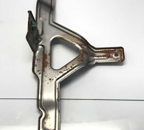 Suporte Forro Porta Traseira.direit Chevrolet Onix 2017/19
