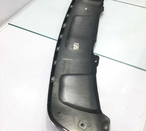 Spoiler Pára-choque/traseiro Renault Duster 11/16 C/detalhe