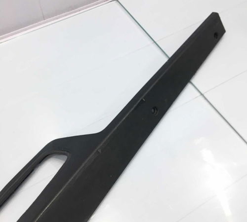 Moldura Superior Tampa Chevrolet Agile/montana 13/18 C/detal