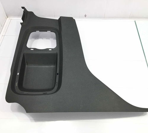 Moldura Coluna Diant Esq Chevrolet Monta...