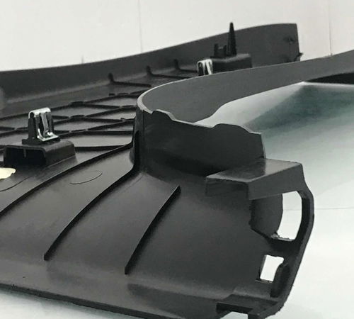 Acabamento Coluna Central Lado Direito Chevrolet Onix 2017