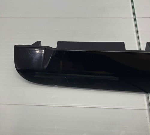Moldura Luz De Placa Gm Montana Agile 2013/2018