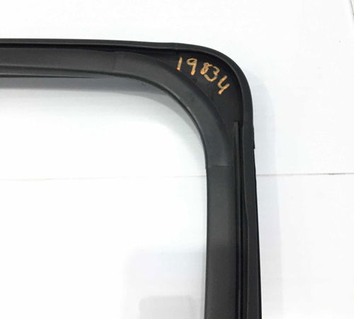 Borracha Canaleta Traseira Esquerda Chevrolet Onix 2017/2019