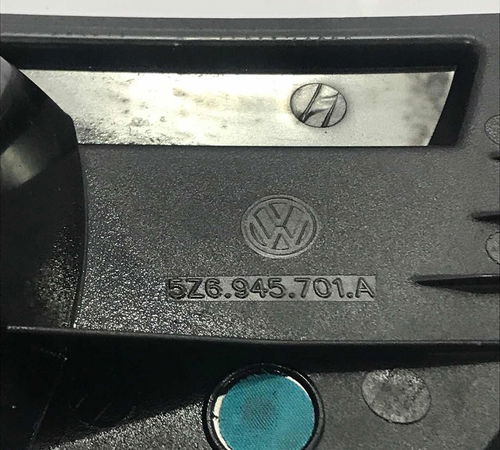 Lanterna Pára-choque Traseiro Esquerdo Volkswagen Fox 2010